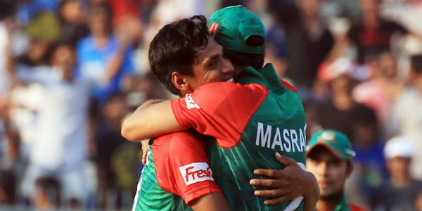 mustafiz always a adorable child to mashrafe