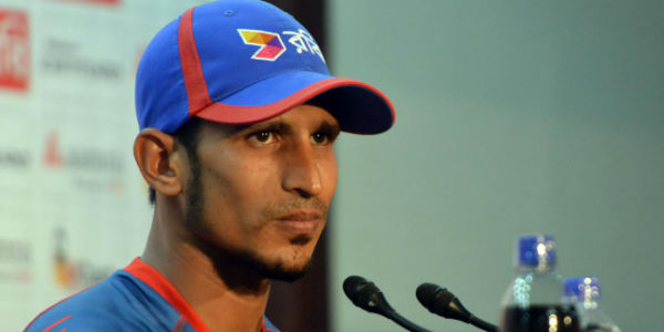 nasir hossain talking to meadia