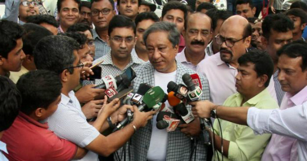 nazmul hassan talking to media at bcb