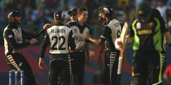 new zealand beat austrlia by 8 runs
