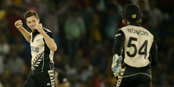 new zeland enters semi beating pakistan