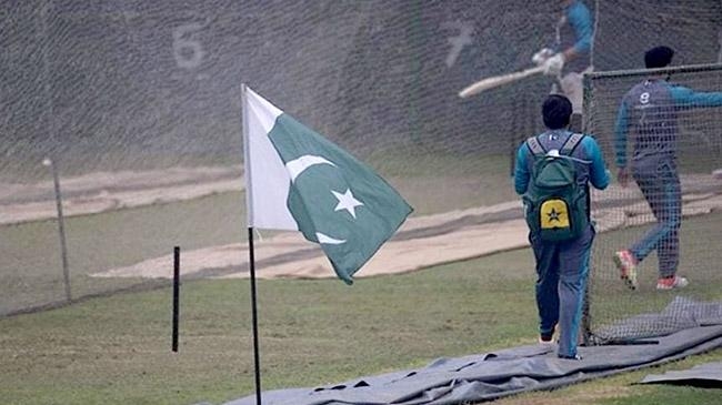pakistan cricket team flag practice case
