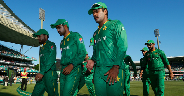 pakistan lost odi series to australia