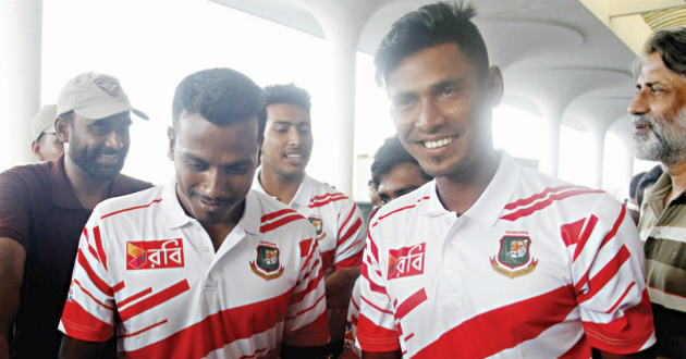 rubel hossain at airport