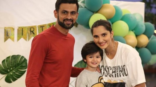 sania mirza family