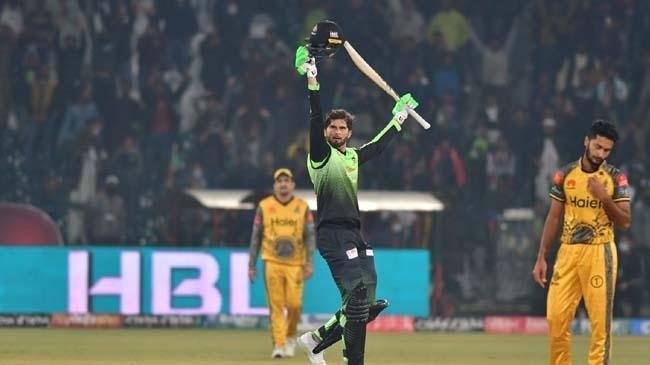 shaheen afridi batting
