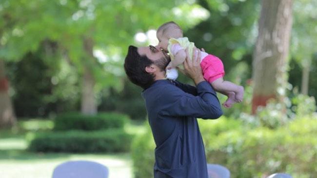 shahid afridi with daghter 1