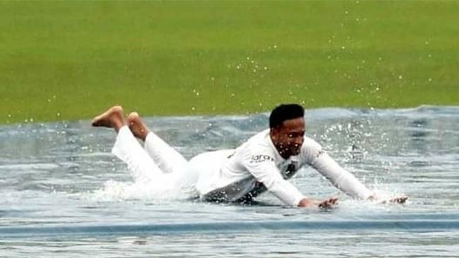 shakib in the rain