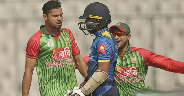 shakib injured his finger in tri series final