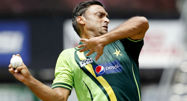 shoaib akhtar bowling