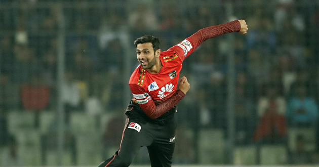 shoaib malik bowling in bpl for comilla