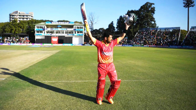 sikandar raza fasted century