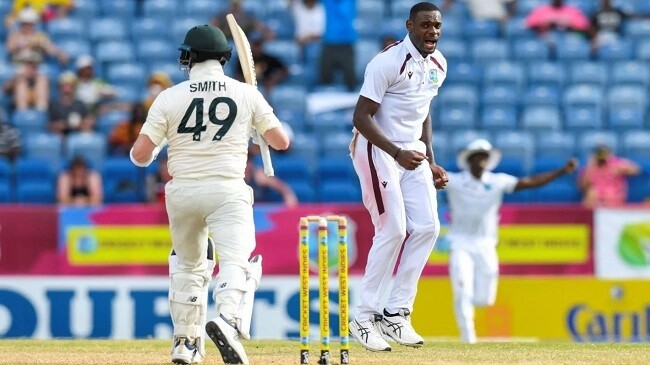 smith was trapped lbw by greaves