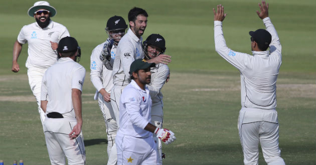 somerville celebrates sarfrazs wicket