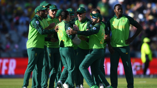 south africa celebrating a wicket
