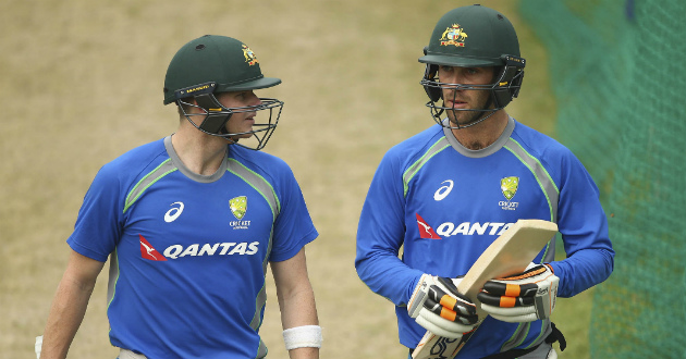 steve smith and glenn maxwell in practice