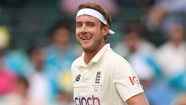 stuart broad test bowler