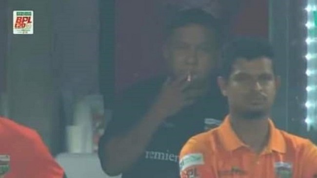 sujon smoked in dressing room