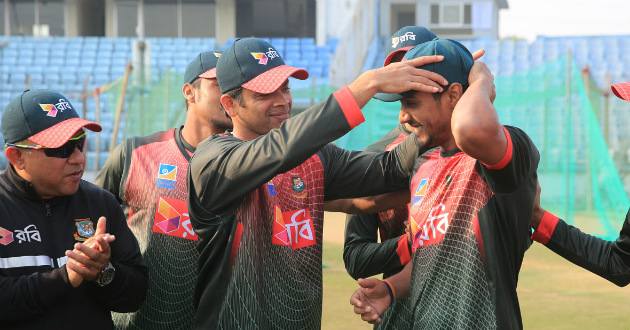 sunjamul taking test cap from abdur razzak