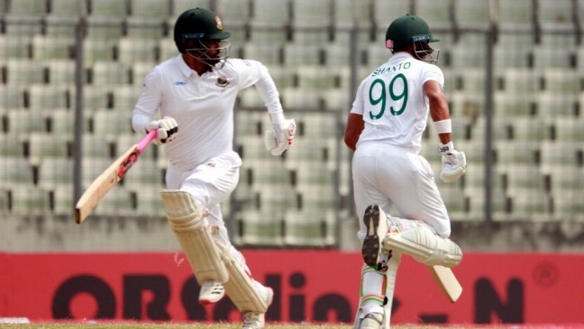 tamim and shanto sprint across for a run