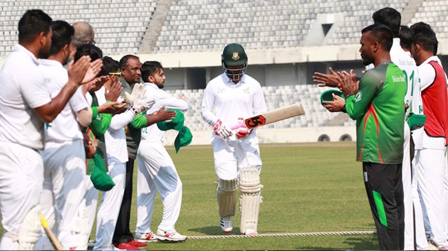 tamim iqbal gets a guard of honour