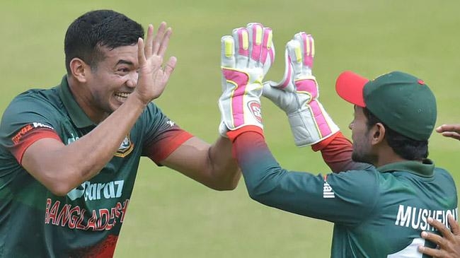 taskin and mushfique celebration