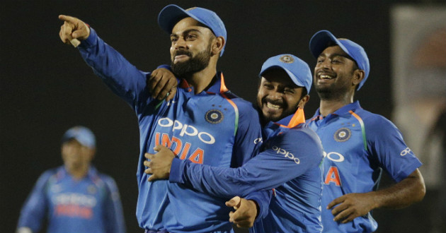 virat kohli celebrates india vs west indies 4th odi