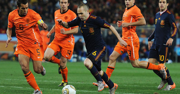 andres iniesta netherlands vs pain final