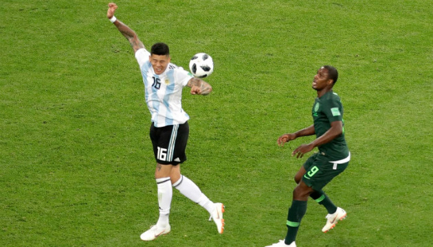 argentina nigeria rojo