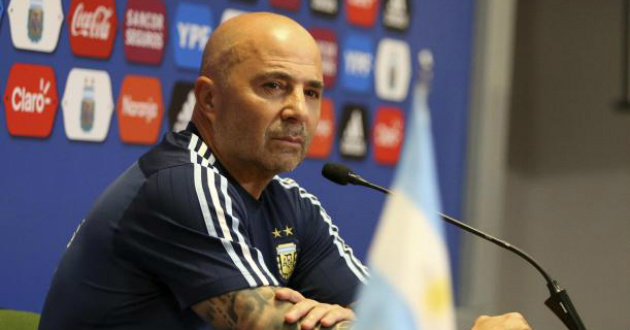 argentine coach jorge sampaoli hails messi