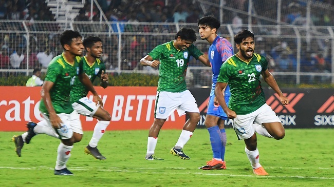 bangladesh celebrate a goal