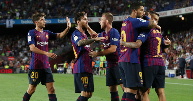 barcelona celebrating a goal over valladolid