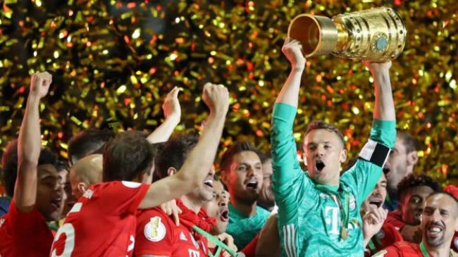 bayern munich celebration of german cup