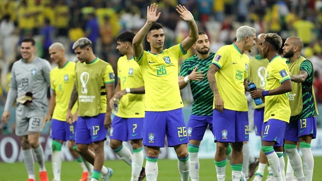 brazil celebrating their victory