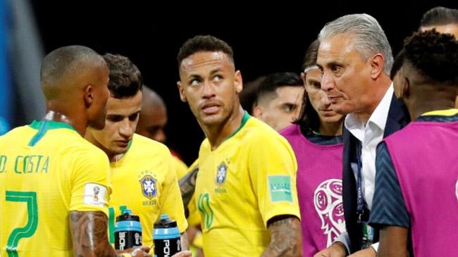 brazil team with coach tite