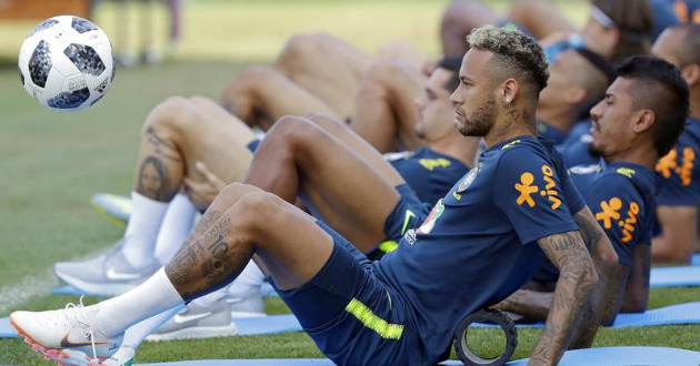 brazil training neymar