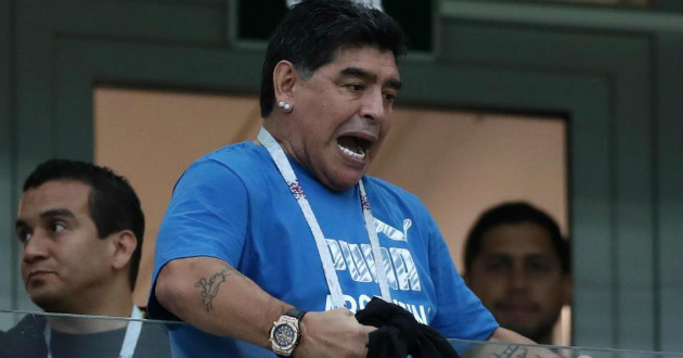 diego maradona angry on sampaoli