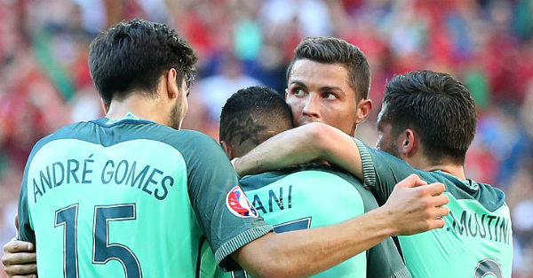 double goals of ronaldo portugal went to last 16 of euro cup 1