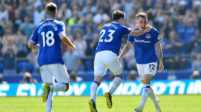 everton celebrate a goal