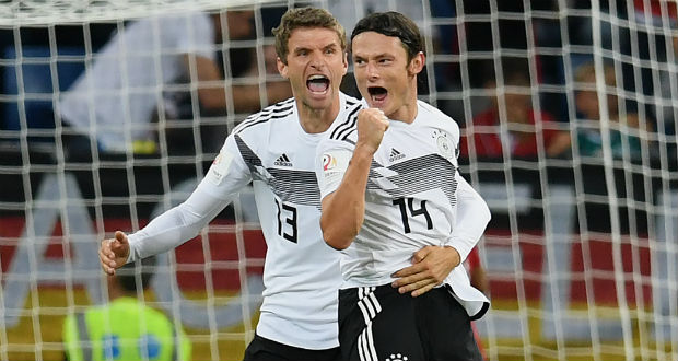 germany celebrating goal aginst peru