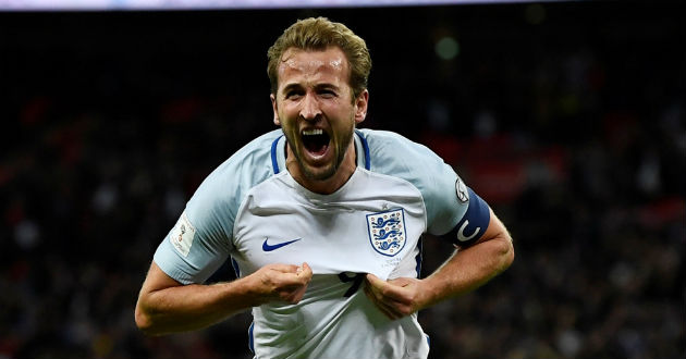 harry kane celetrates a goal