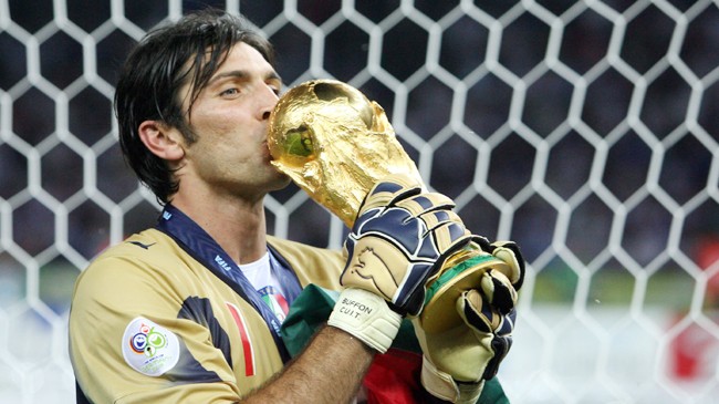 italian goalkeeper gianluigi buffon