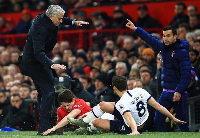 james straight into the knee of mourinho