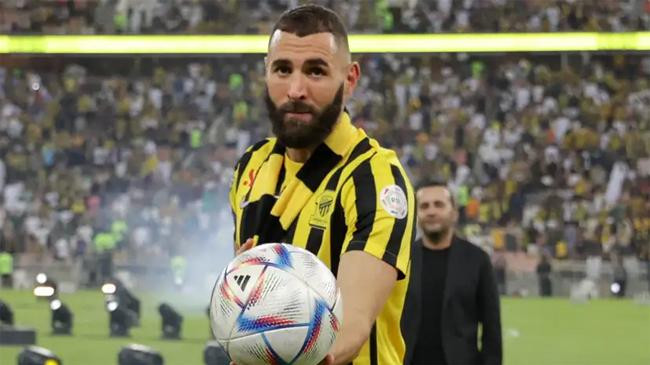 karim benzema scores stunning goal