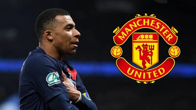 kylian mbappe and manchester united logo