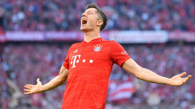 lewandowski makes bundesliga history