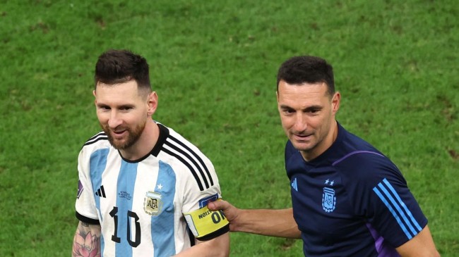 lionel scaloni and messi