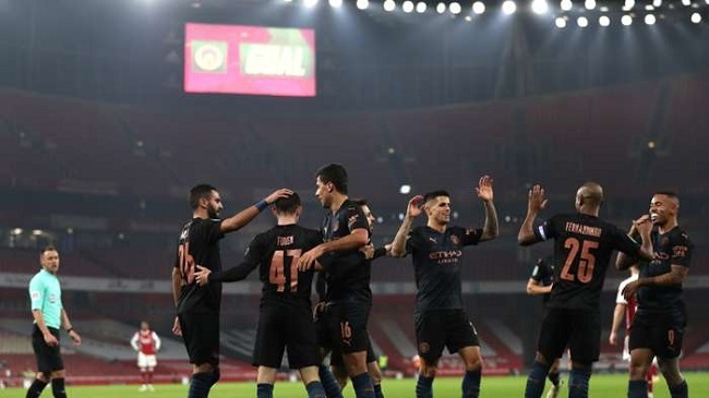 man city celebrating foden goals