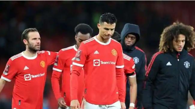 man utd top league of transfer losses with negative spend