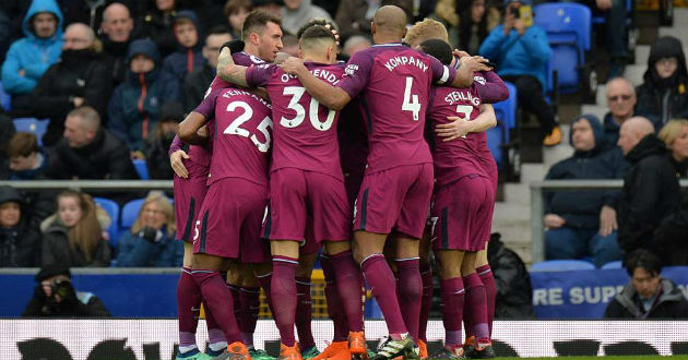 manchester city celebrate a goal